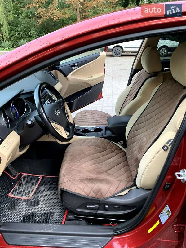 Седан Hyundai Sonata 2014 в Дрогобичі