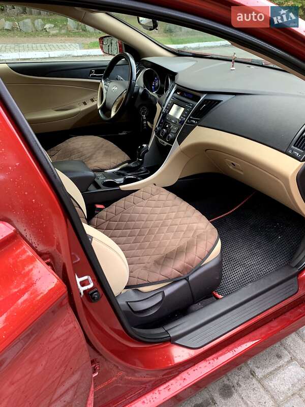 Седан Hyundai Sonata 2014 в Дрогобичі