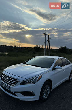 Седан Hyundai Sonata 2015 в Черноморске