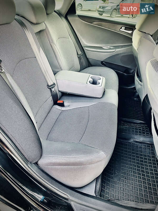 Седан Hyundai Sonata 2012 в Одессе
