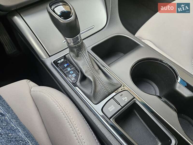Седан Hyundai Sonata 2015 в Киеве фото 3 Седан Hyundai Sonata 2015 в Киеве