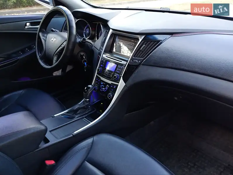 Hyundai Sonata 2012