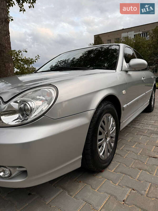 Седан Hyundai Sonata 2003 в Подольске