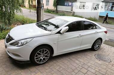 Седан Hyundai Sonata 2011 в Измаиле