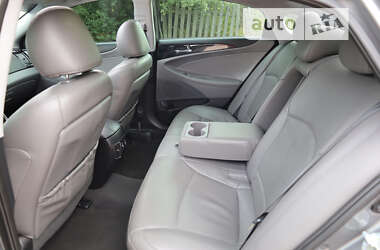 Седан Hyundai Sonata 2013 в 