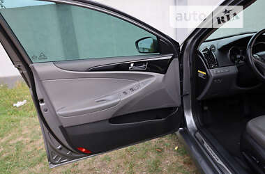 Седан Hyundai Sonata 2013 в 