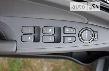 Седан Hyundai Sonata 2013 в 