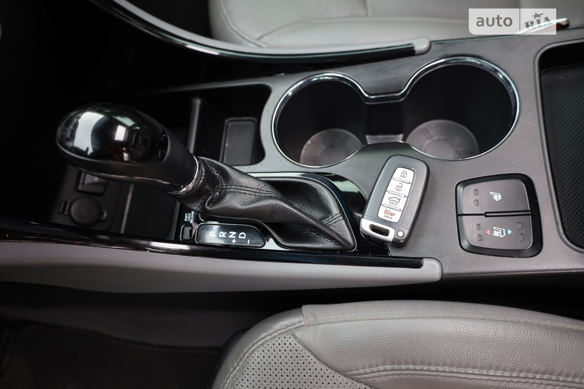 2013 Hyundai Sonata - мініатюра 32