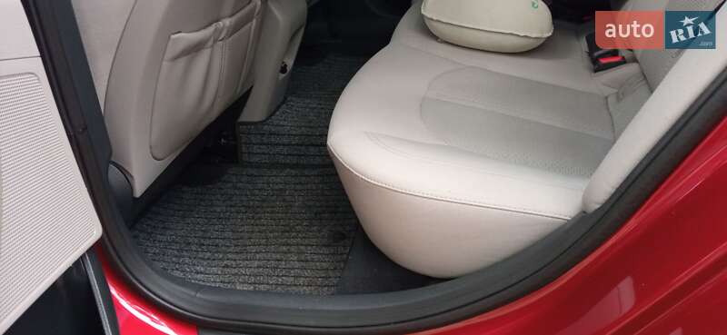 Седан Hyundai Sonata 2014 в Києві