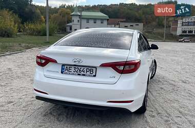 Седан Hyundai Sonata 2015 в Днепре