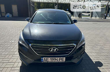 Седан Hyundai Sonata 2015 в Дніпрі