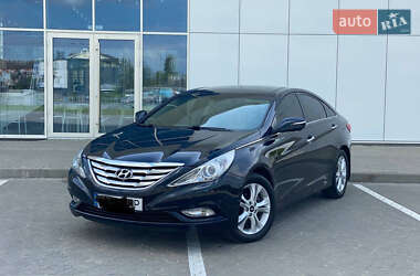 Седан Hyundai Sonata 2011 в Обухове