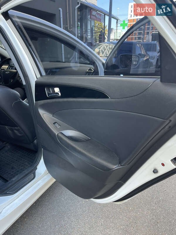 Седан Hyundai Sonata 2011 в Києві