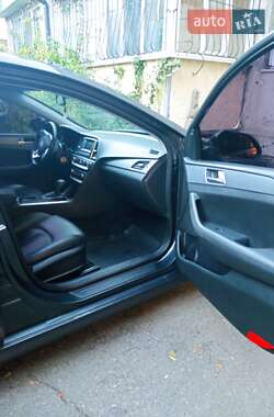 Седан Hyundai Sonata 2017 в Черноморске