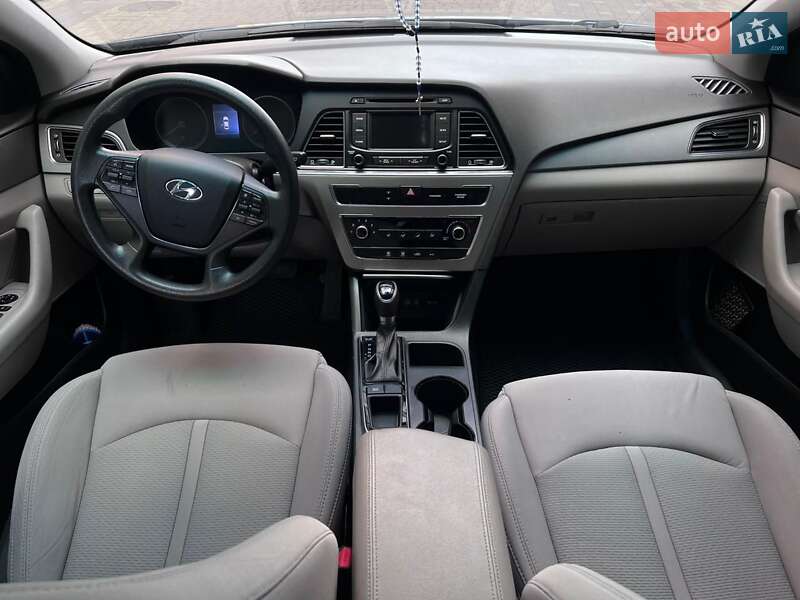 Седан Hyundai Sonata 2015 в Ивано-Франковске