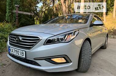 Седан Hyundai Sonata 2015 в Тростянце