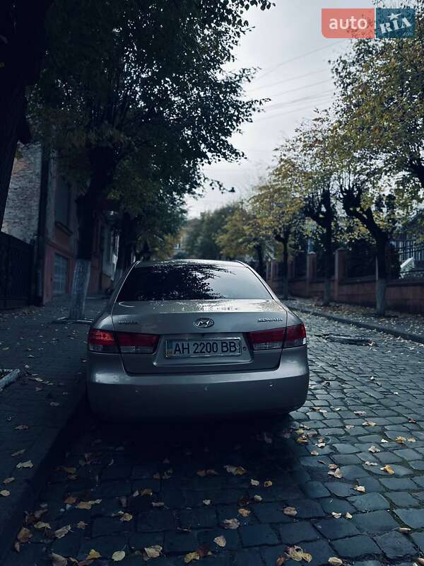 Седан Hyundai Sonata 2006 в Чернівцях