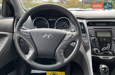 Седан Hyundai Sonata 2013 в 
