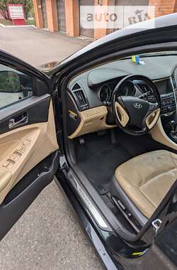 Седан Hyundai Sonata 2013 в Смілі