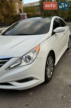 Седан Hyundai Sonata 2014 в Николаеве