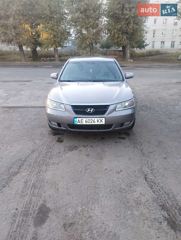 Седан Hyundai Sonata 2006 в Синельниково