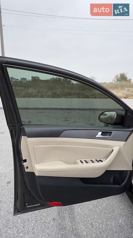 Седан Hyundai Sonata 2015 в Запорожье