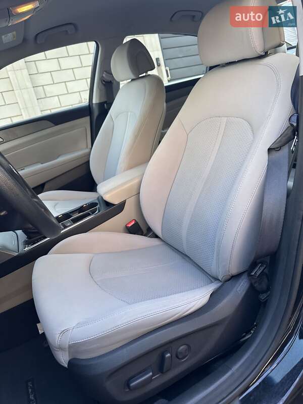 Седан Hyundai Sonata 2015 в Киеве