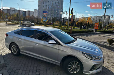 Седан Hyundai Sonata 2018 в Киеве