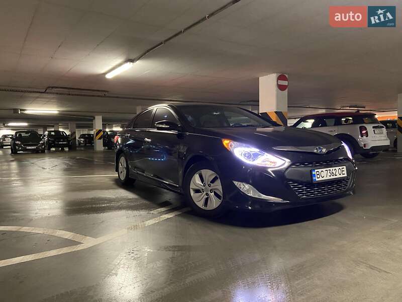 Седан Hyundai Sonata 2014 в Львові