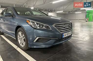 Седан Hyundai Sonata 2016 в Киеве