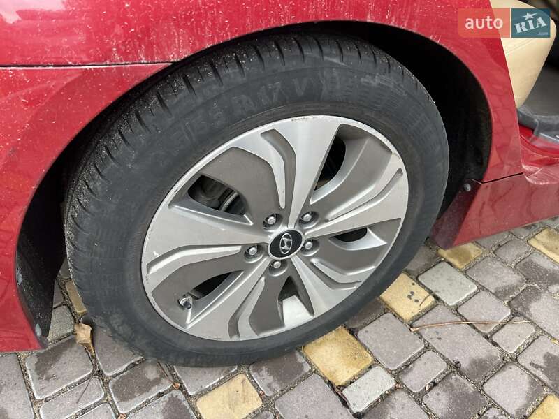 Седан Hyundai Sonata 2013 в Одесі