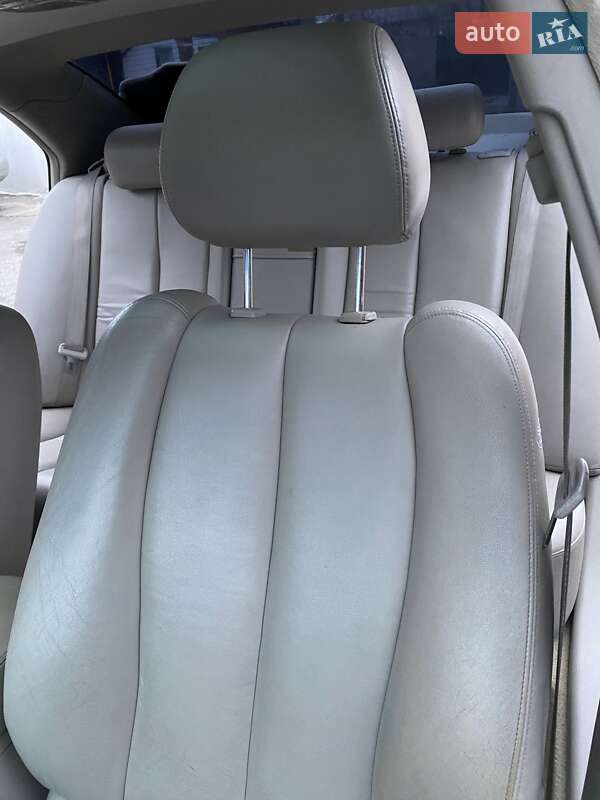 Седан Hyundai Sonata 2005 в Краснограді