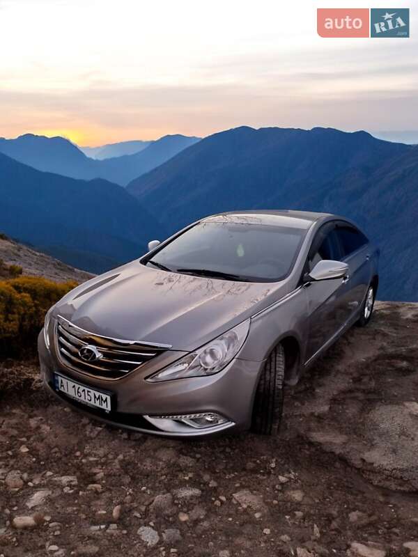 Седан Hyundai Sonata 2014 в Черновцах