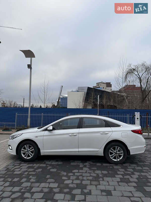 Седан Hyundai Sonata 2015 в Днепре