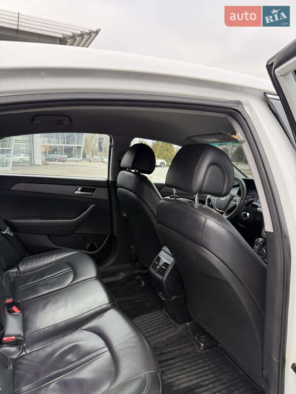 Седан Hyundai Sonata 2015 в Днепре