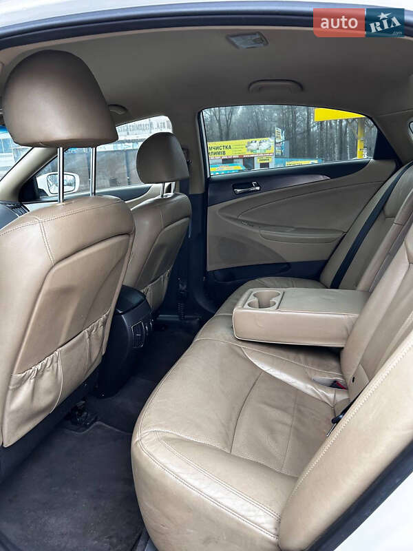 Седан Hyundai Sonata 2012 в Тернополі