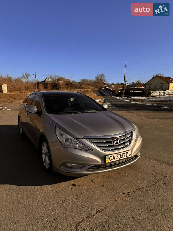 Седан Hyundai Sonata 2012 в Тальном