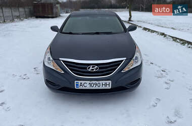 Седан Hyundai Sonata 2011 в Остроге