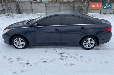 Седан Hyundai Sonata 2011 в Остроге