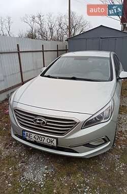 Седан Hyundai Sonata 2015 в Дніпрі