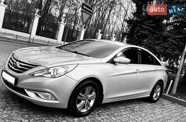 Седан Hyundai Sonata 2014 в Дніпрі