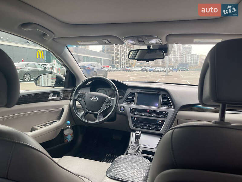 Седан Hyundai Sonata 2015 в Киеве