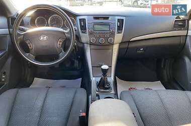 Седан Hyundai Sonata 2010 в Львове