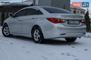 Седан Hyundai Sonata 2012 в 