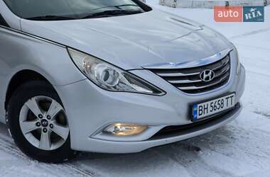 Седан Hyundai Sonata 2012 в 