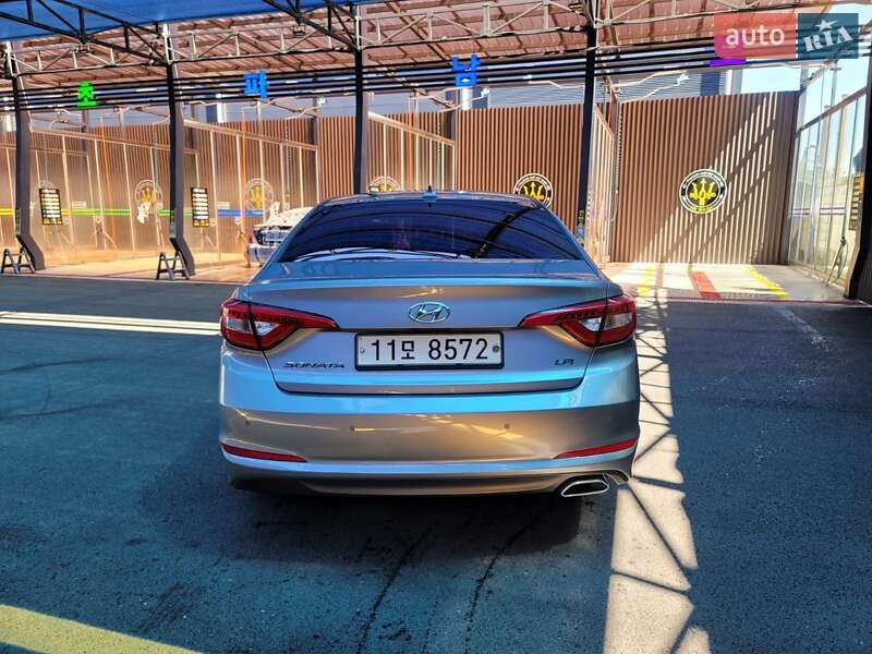 Седан Hyundai Sonata 2015 в Николаеве
