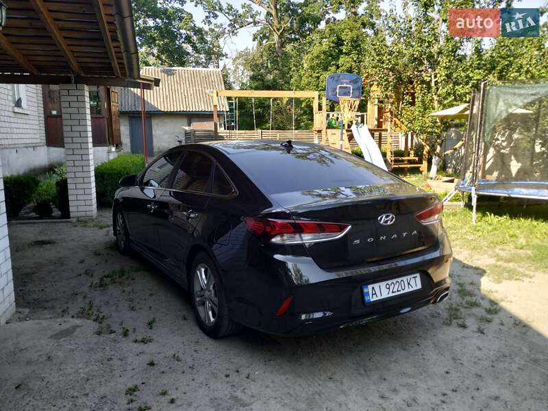 Седан Hyundai Sonata 2017 в Клавдиевом-Тарасове