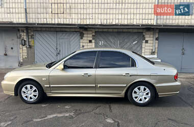 Седан Hyundai Sonata 2004 в Києві