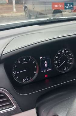 Седан Hyundai Sonata 2015 в Кобеляках