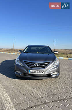 Седан Hyundai Sonata 2010 в Рені